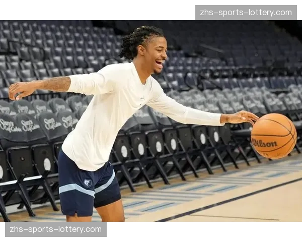 莫兰特解除出场时间限制,预计在最后十场常规赛中回归首发 莫兰特解除出场时间限制,预计在最后十场常规赛中回归首发